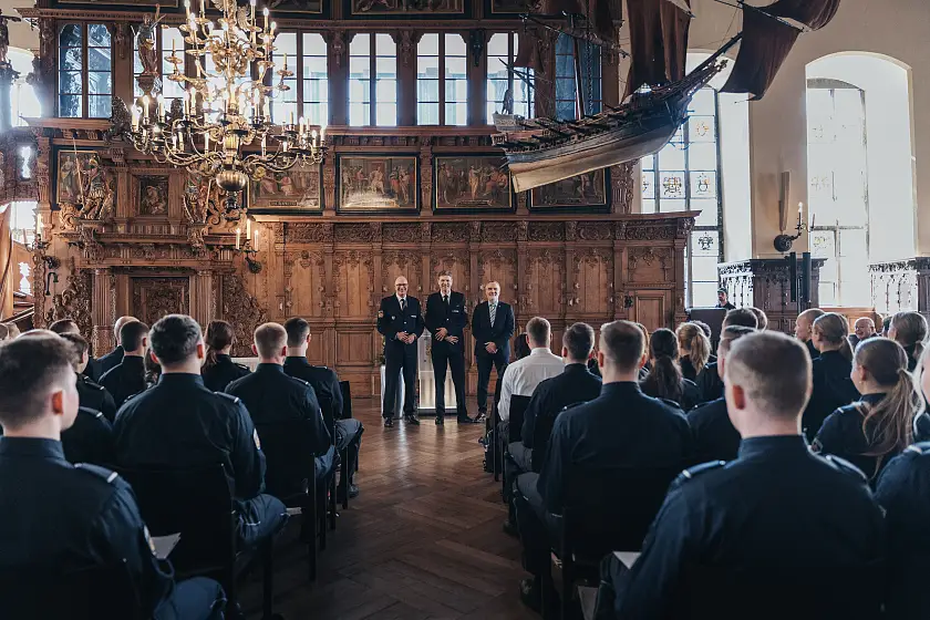 Zeugnisverleihung heute in der Oberen Rathaushalle