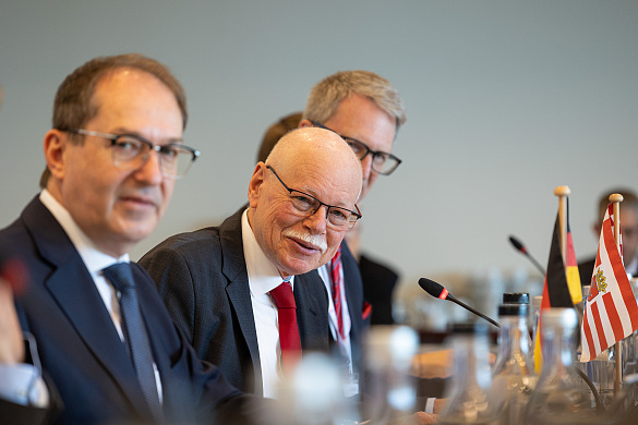 Bild: IMK_Tag3_Plenarsitzung_010 
˜ Bildnachweis: (c) Senator für Inneres und Sport